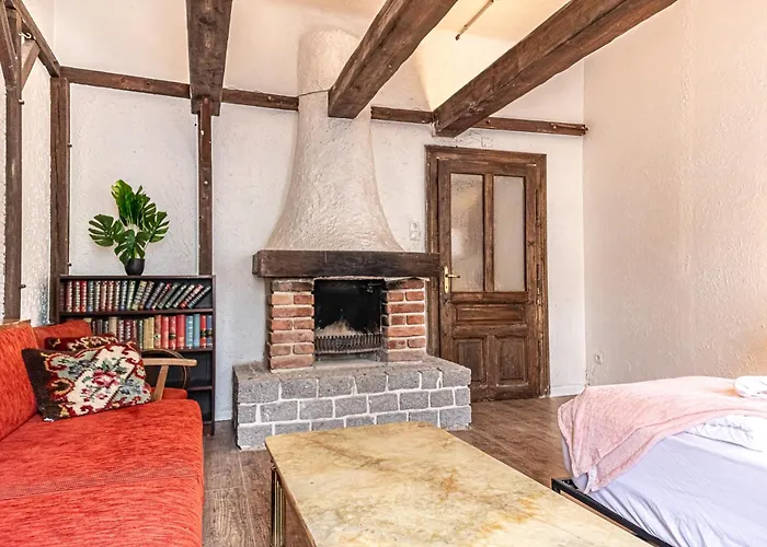 Διαμέρισμα Elegant 2-bedroom With Shared Garden Near U6 Schoepfwerk Βιέννη